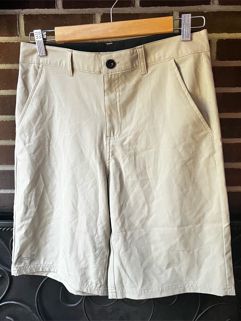 Boys Under Armour shorts